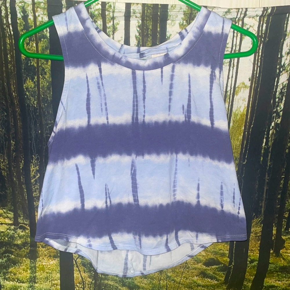 Tie dye periwinkle crop twist back